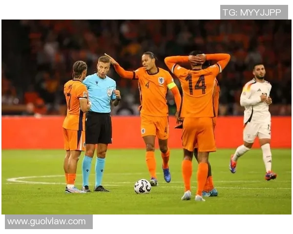 荷兰中后场足球明星的崛起与影响力分析