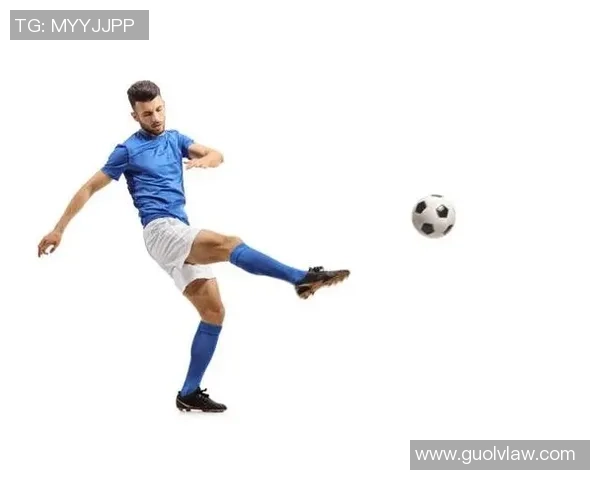 足球明星如何精准拍球的技巧与训练方法揭秘