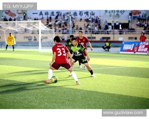 足球明星连字游戏挑战你的知识与反应速度一起玩转绿茵场的传奇人物